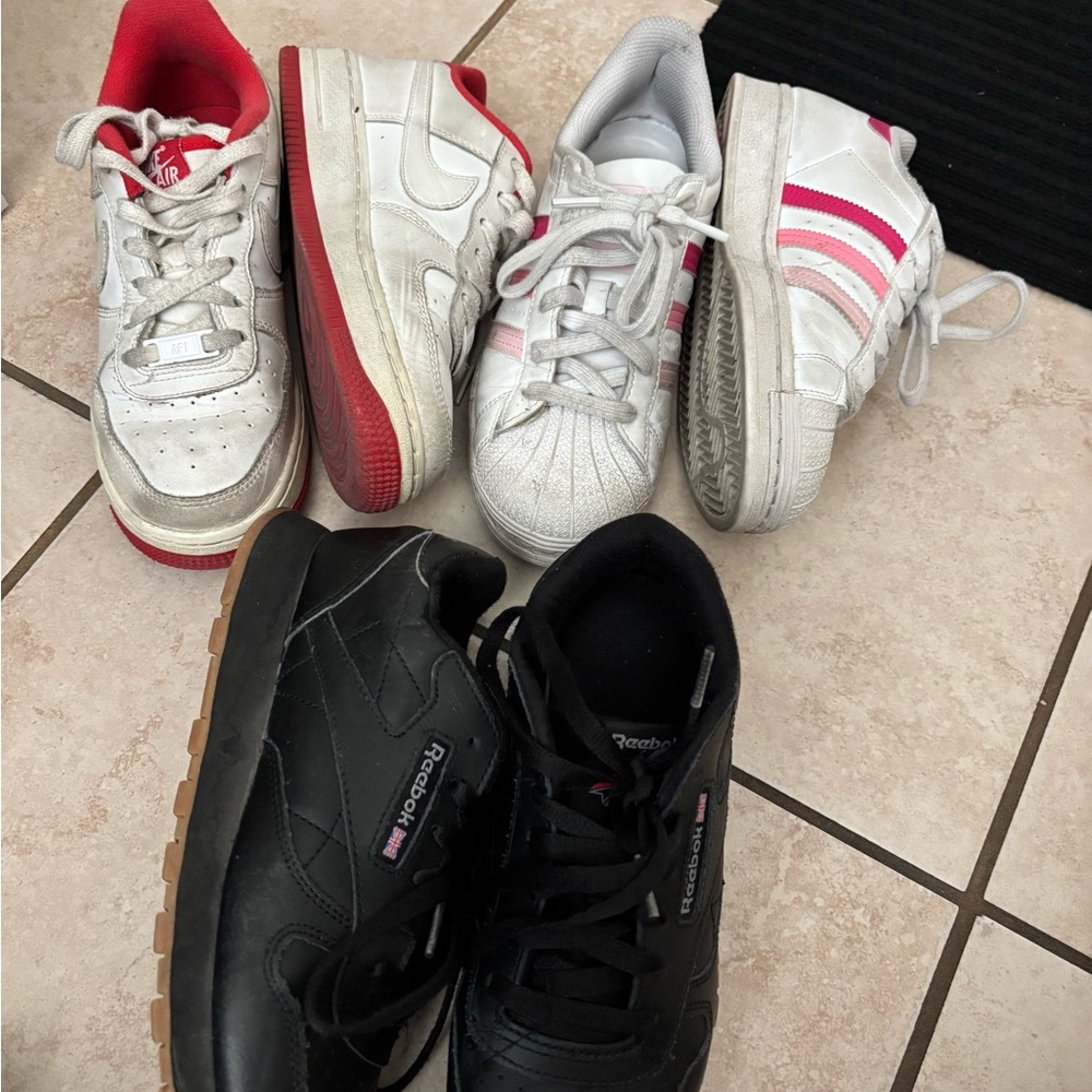 Bundle of shoes